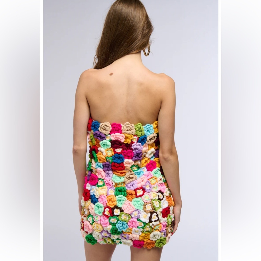 NWT Strapless floral Crochet Dress - Picture 10 of 10